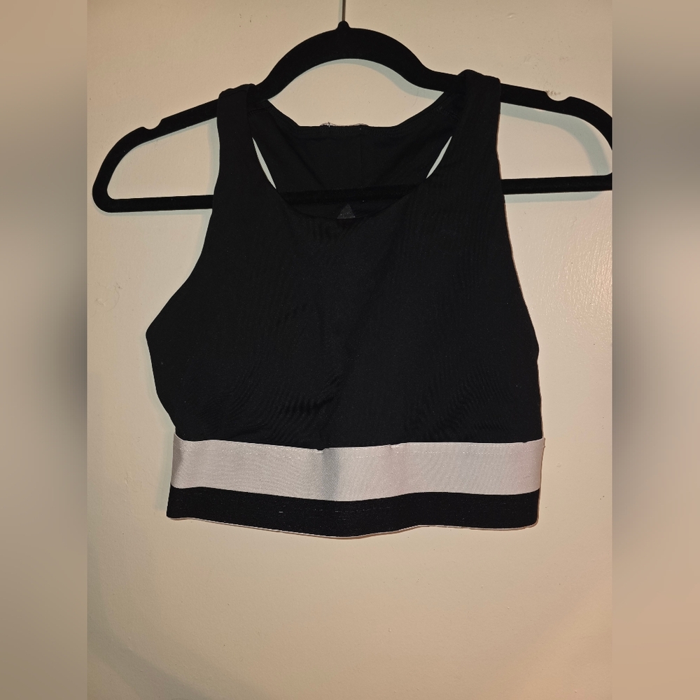 Fabletics Jane Medium Impact Sports Bra